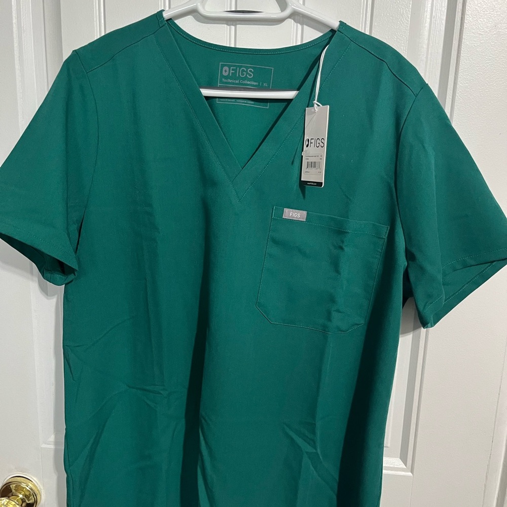 FIGS Green Shirt